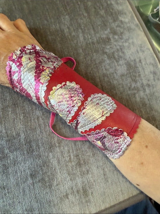 EMD Accessories - Red and Pink Leather Cuff Glove with Metallic Accents.